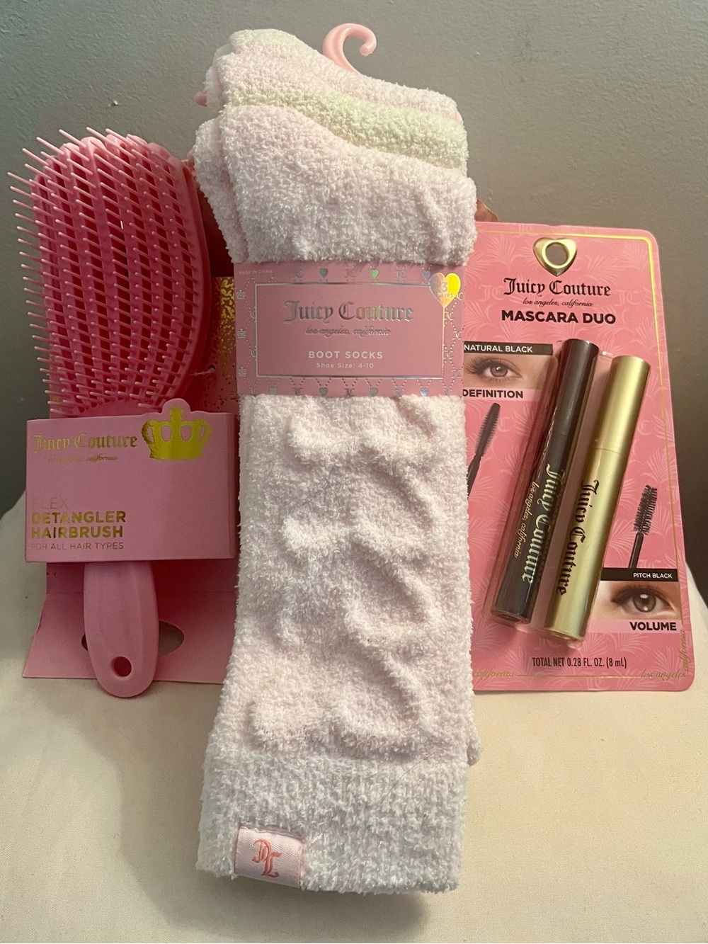 JUICY COUTURE NWT 3-Piece Pink Bundle. Boot Socks, Detangler Brush & Mascara